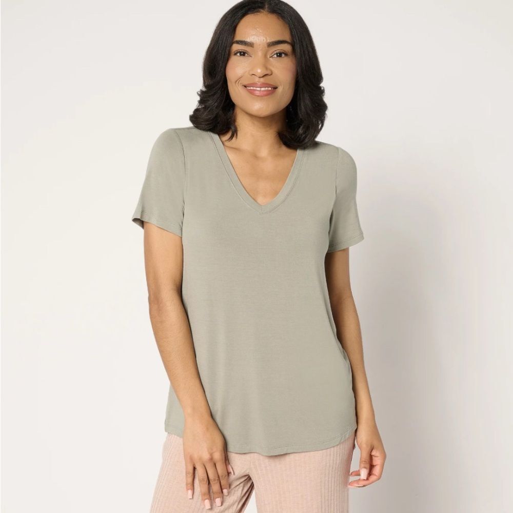Modern Soul Soothing Jersey Short Sleeve V-Neck Top with Support System